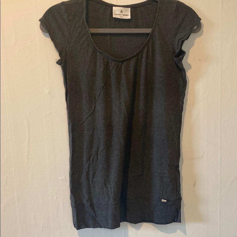 Grey melange nursing tee